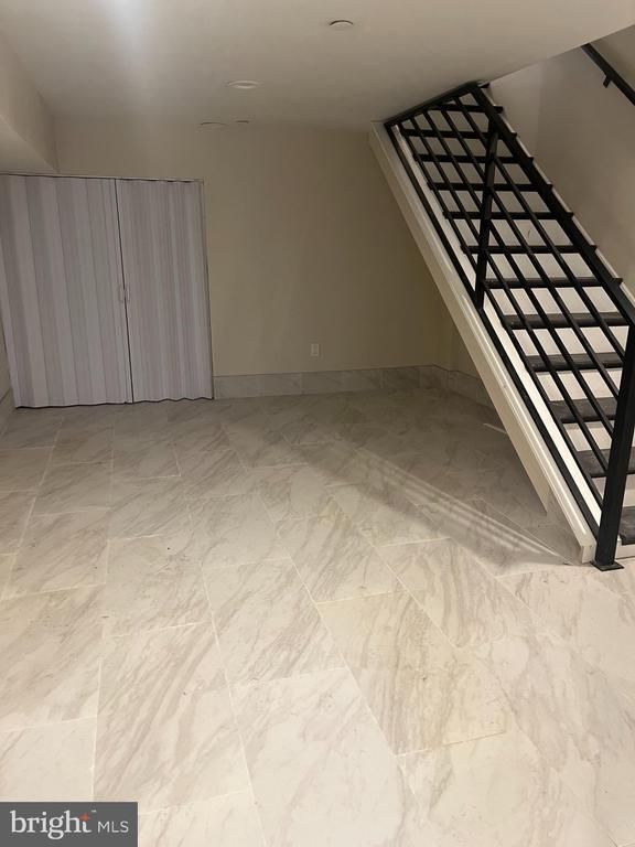 Building Photo - 1724 Annin St