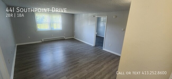 Building Photo - 44 Southpoint Dr