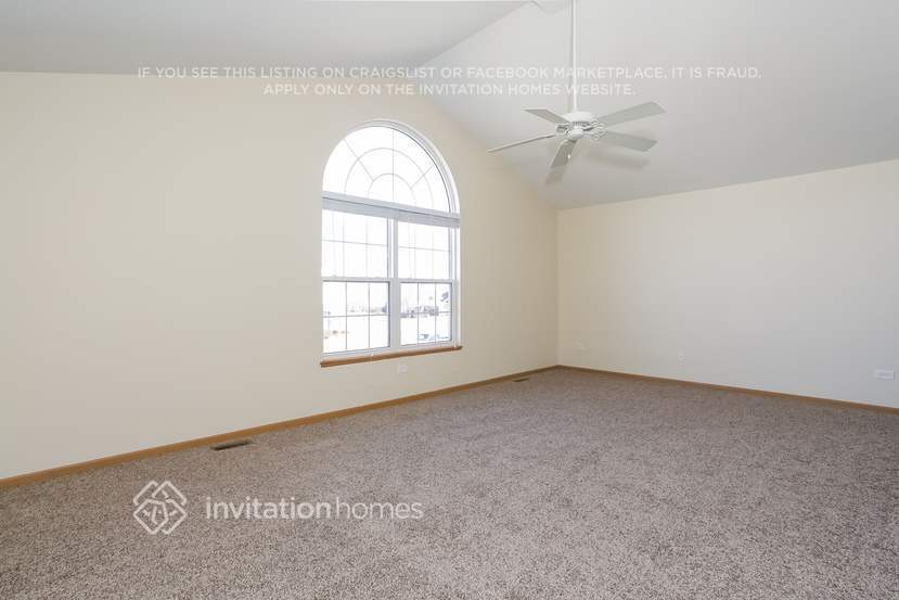 Building Photo - 4747 W Tulip Ave