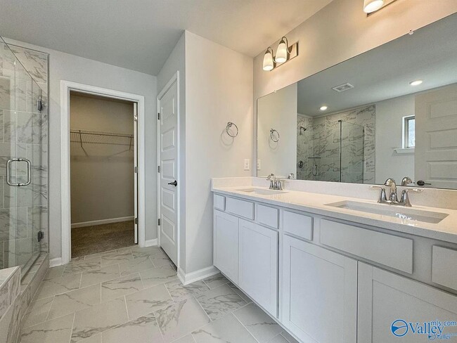 Building Photo - 306 Pond Spg Dr