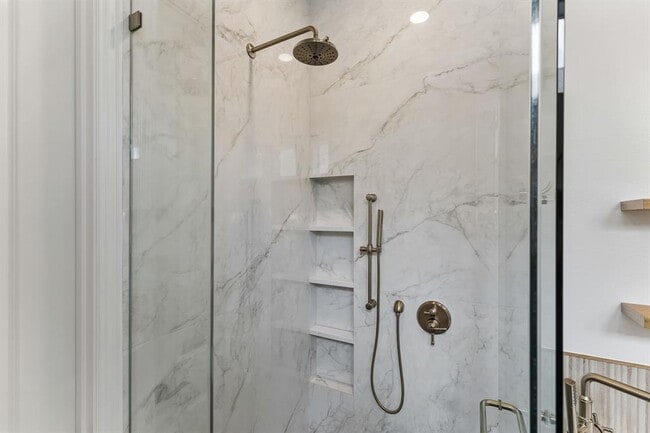 Building Photo - 5208 Watusi Bend