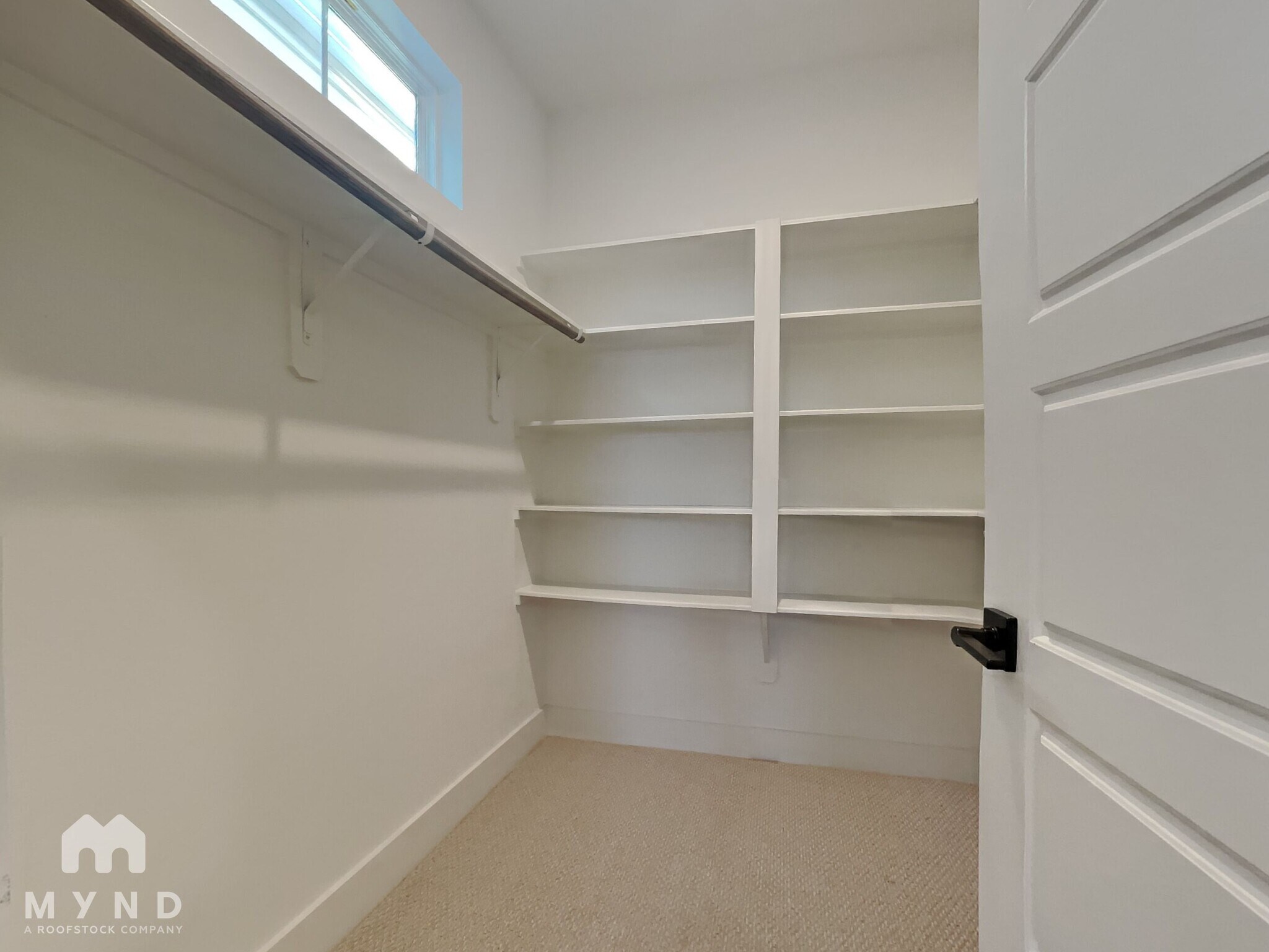 Building Photo - 2056 Johanna Dr