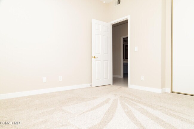Building Photo - 3154 Provence Pl