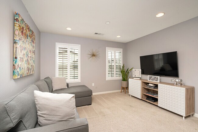 Building Photo - 13234 Cuyamaca Vista Dr