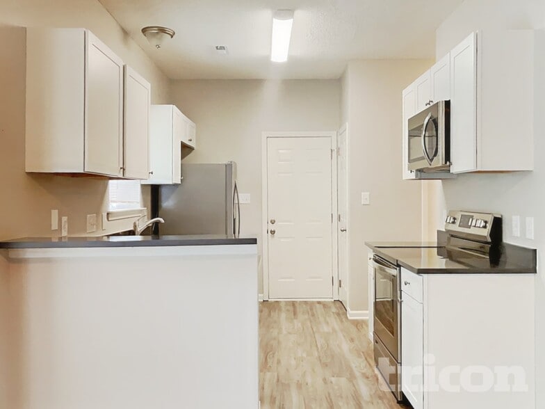 Building Photo - 6309 McIntyre Ridge Dr