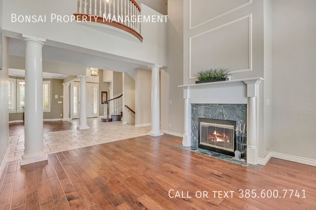 Building Photo - 11291 Palisade View Dr