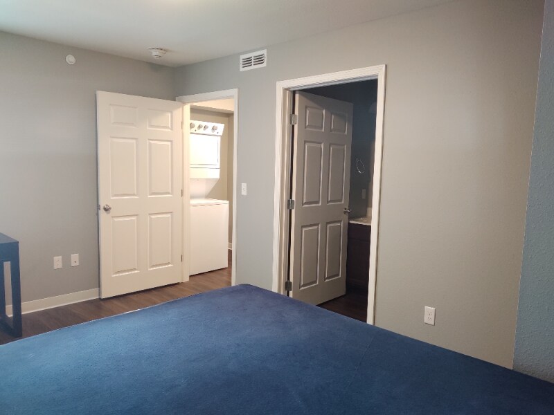 Building Photo - 825 Kirkwood Pkwy SW