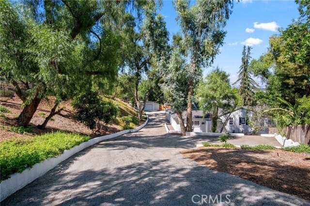 Building Photo - 4800 Brewster Dr