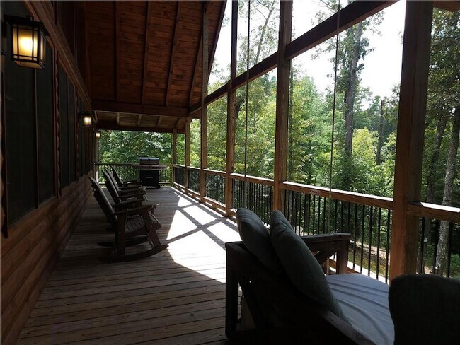Building Photo - 101 Hothouse Dr
