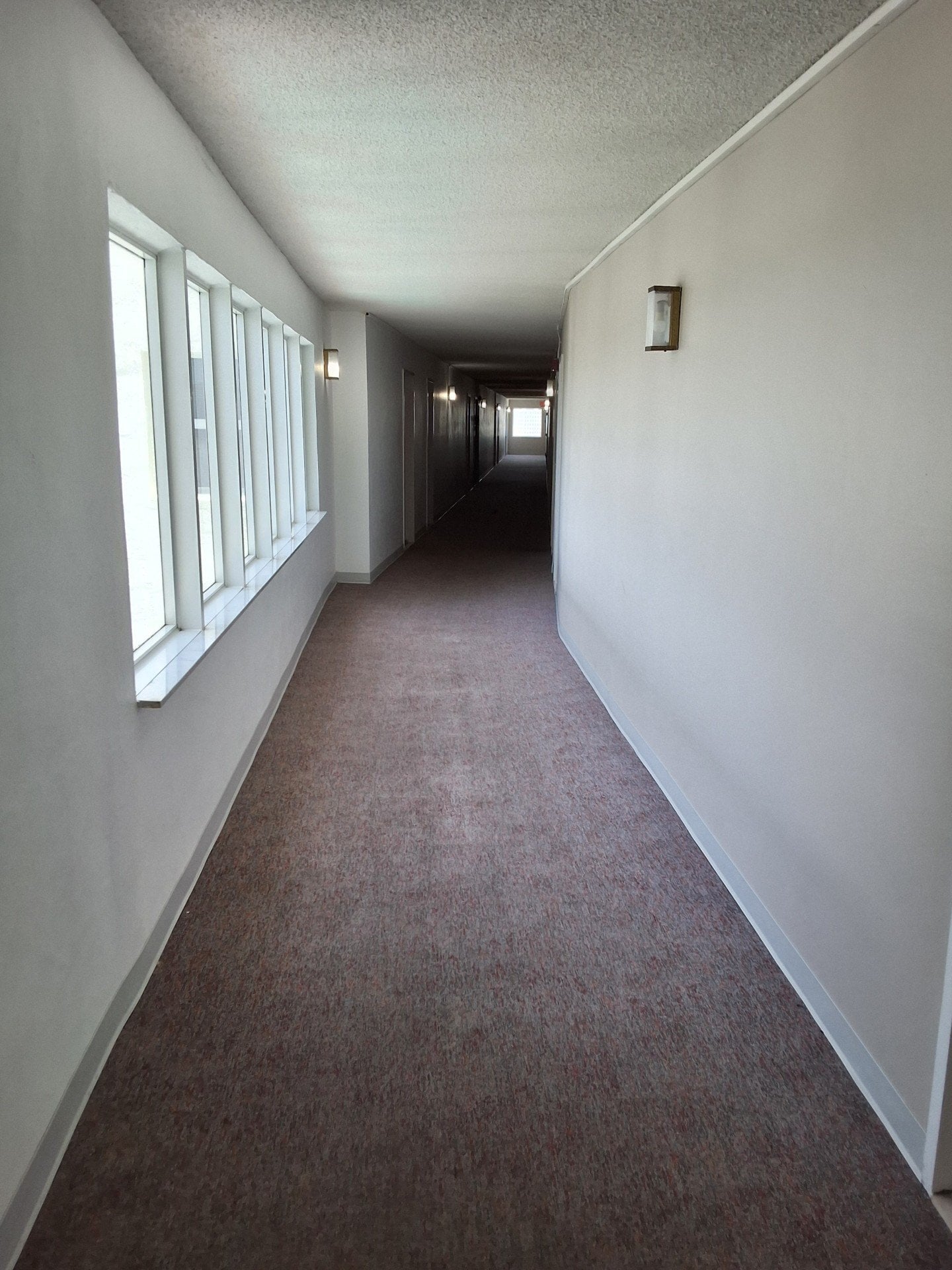 Building Photo - 401 Golden Isles Dr