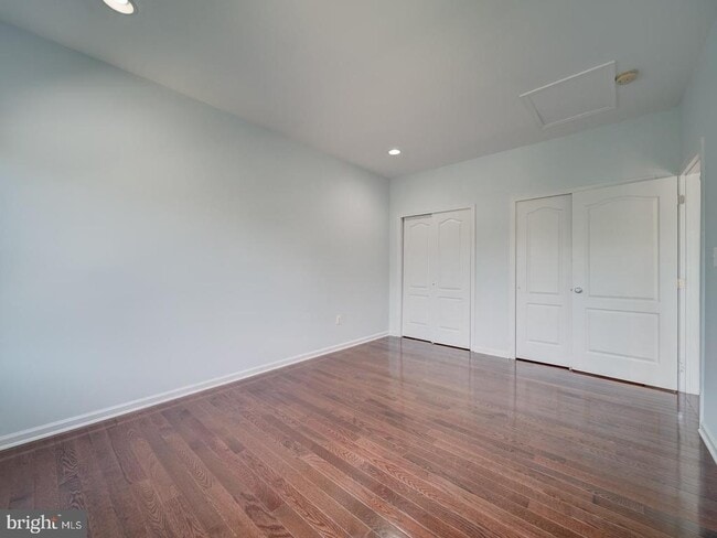 Building Photo - 43320 Barnstead Dr
