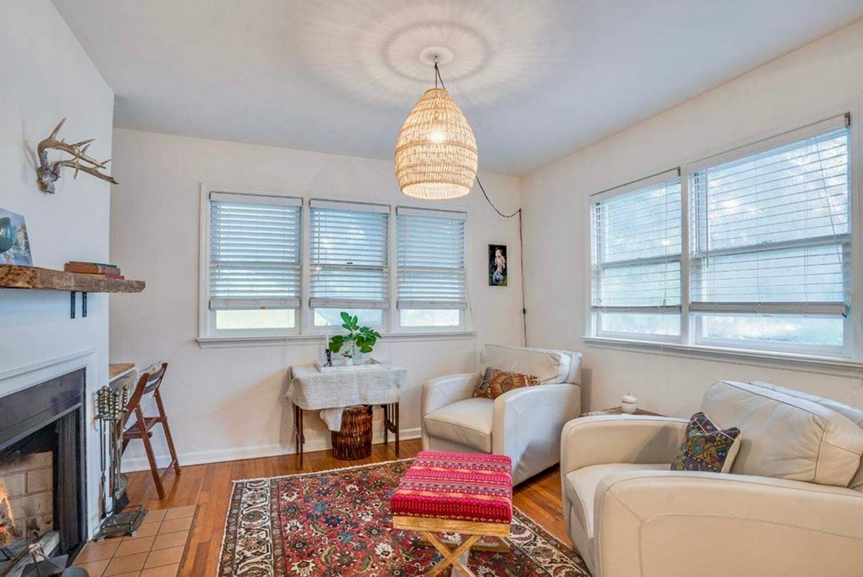 Building Photo - 360 S Franklin Blvd