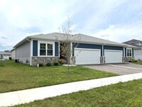 Building Photo - 724 Mallard Dr