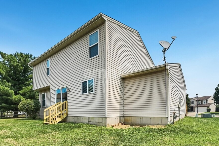 Building Photo - 233 Saddle Creek Ln