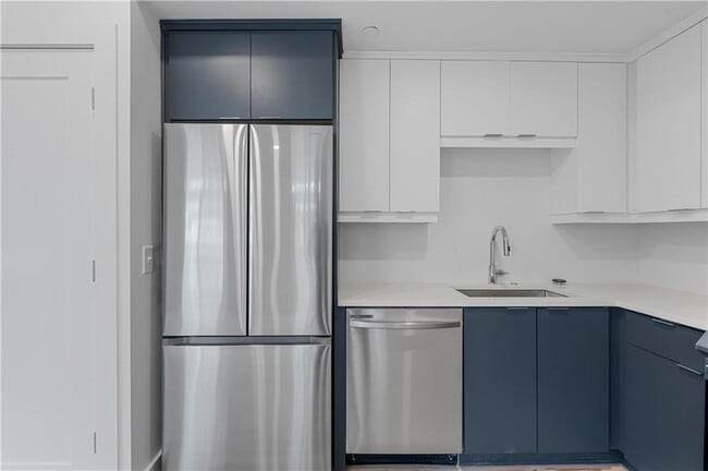 Building Photo - 2909 Peachtree Rd NE