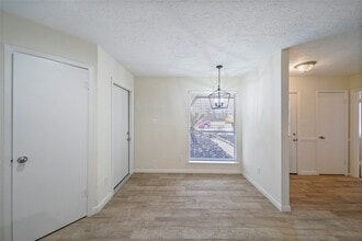 Building Photo - 22810 Dairy Gate Dr