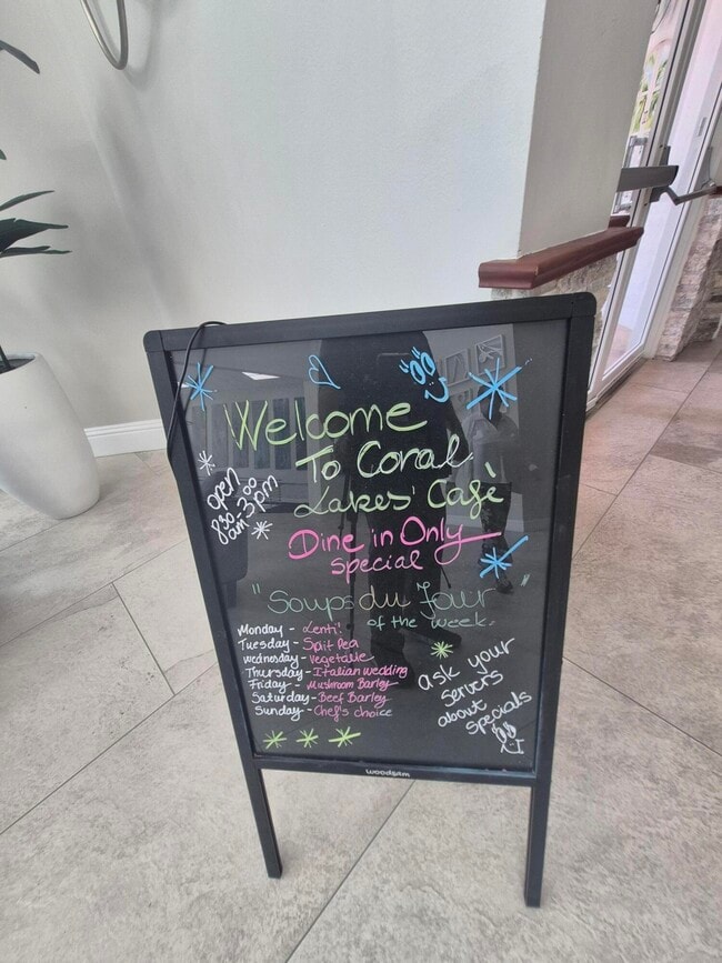 Building Photo - 12654 Via Ravenna