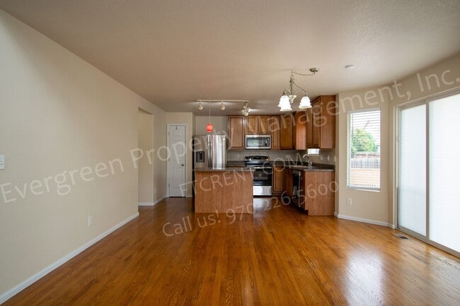 Building Photo - 2214 Bow Side Dr