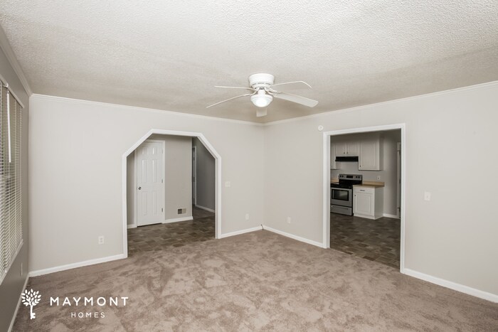Building Photo - 6924 Longbrook Rd