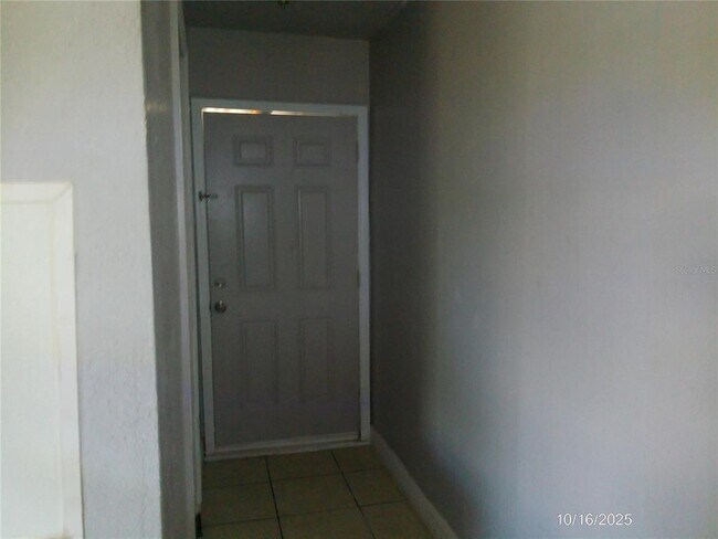 Building Photo - 2790 Jersey Rd