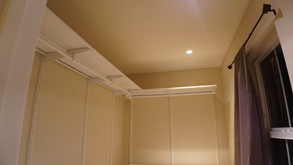Building Photo - 5532 Autumn Cliffs Way