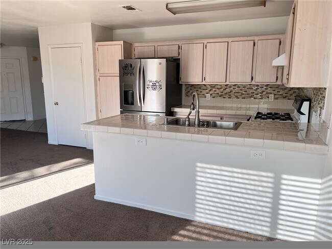 Building Photo - 3880 N Blue Wave Dr