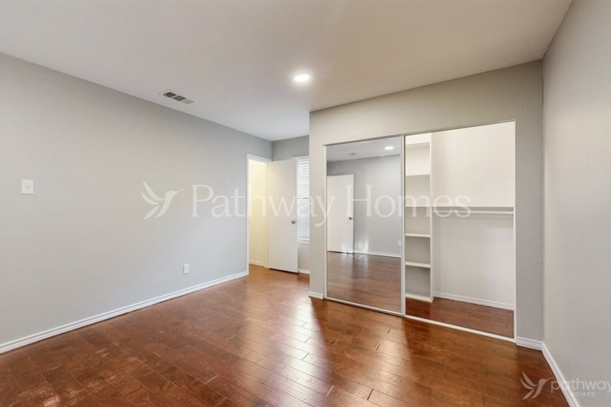 Building Photo - 3914 Winston Dr