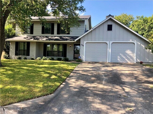 Building Photo - 1705 Pebble Brook Dr