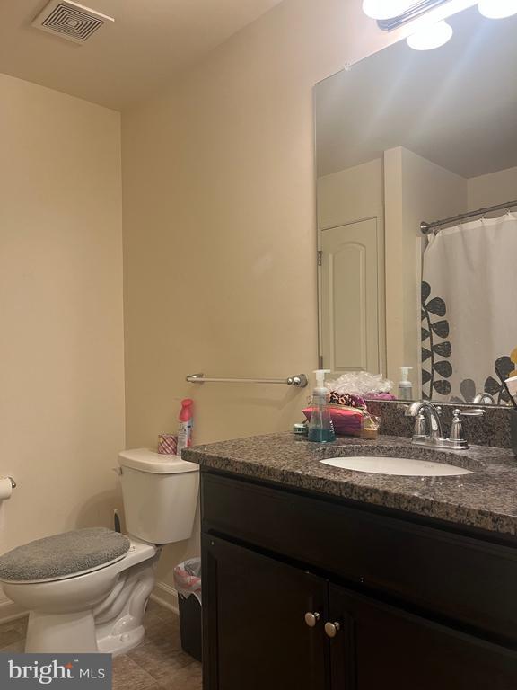 Building Photo - 141 Graystone Dr