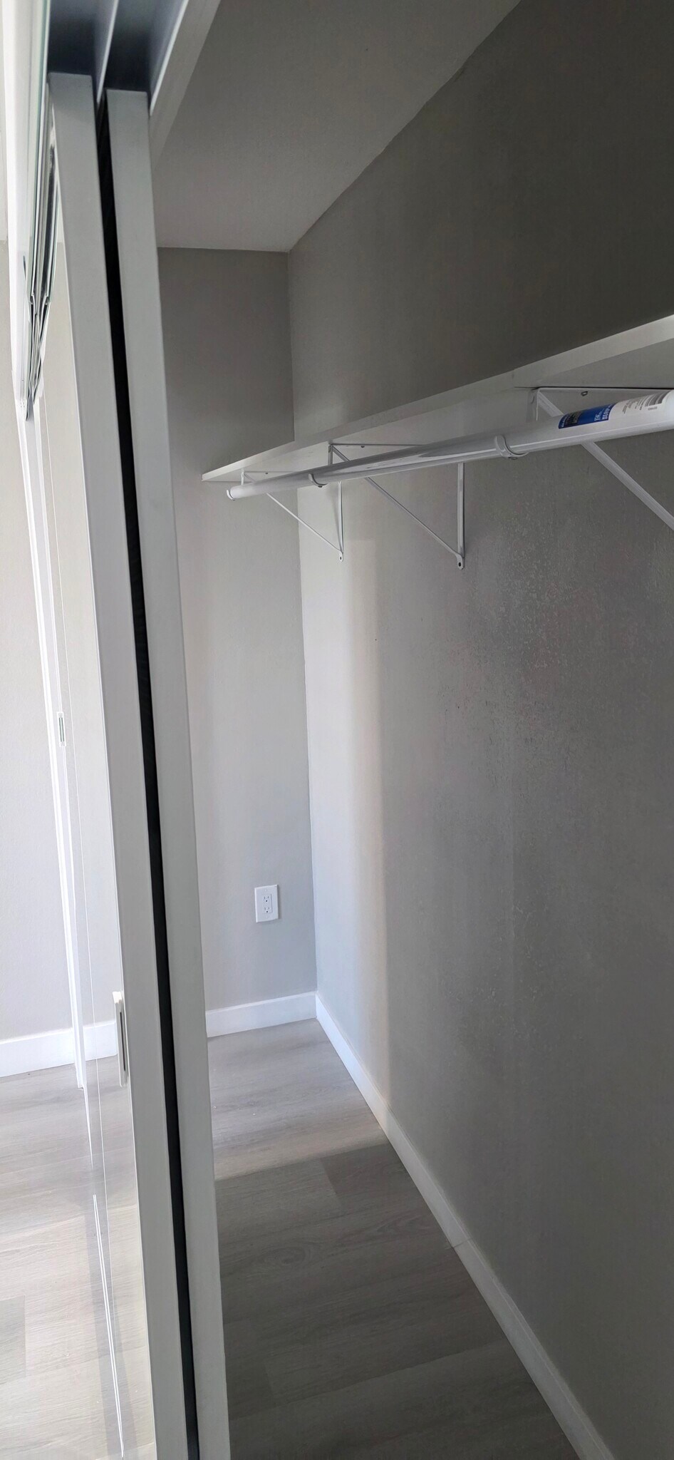 Building Photo - 2321 Locust Ave