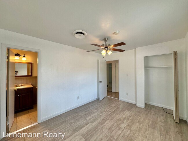 Building Photo - 3 br, 1.5 bath House - 707 S. 13th St