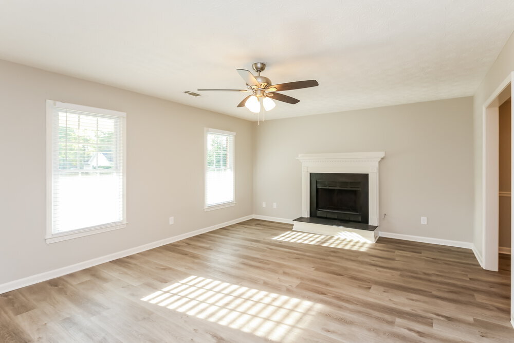 Building Photo - 483 Rhett Dr