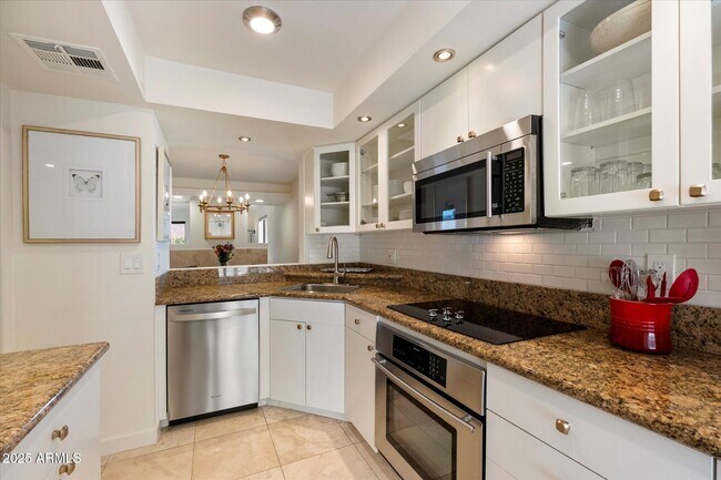 Building Photo - 5132 N 31st Way