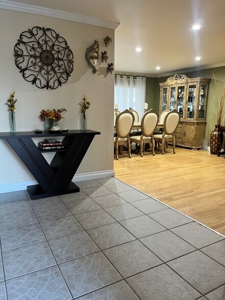 Entry way - 19926 Cantara St