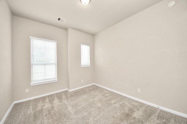 Building Photo - 584 Santa Rosa Hls Dr
