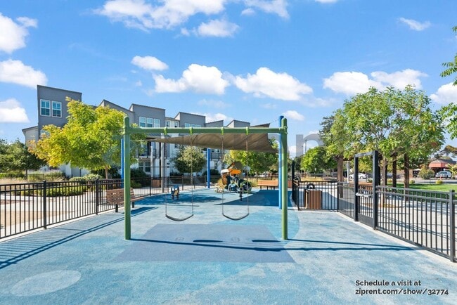 Building Photo - 929 Glen Valley Terrace