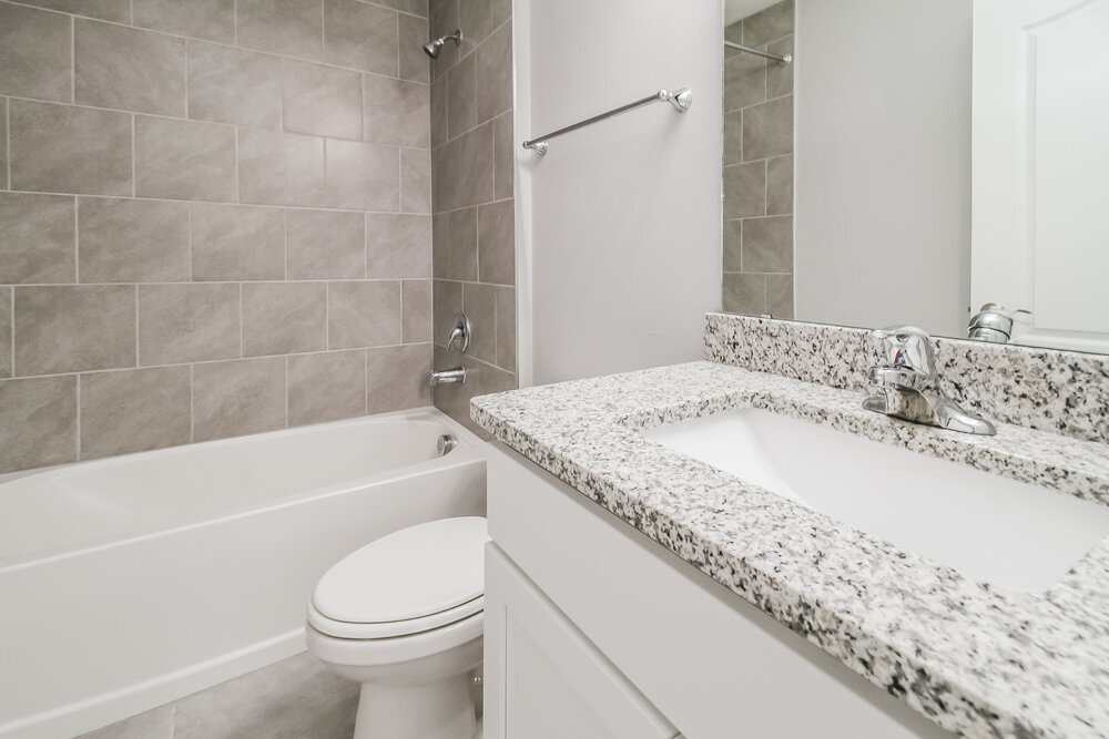 Building Photo - 8 Bradford Ct