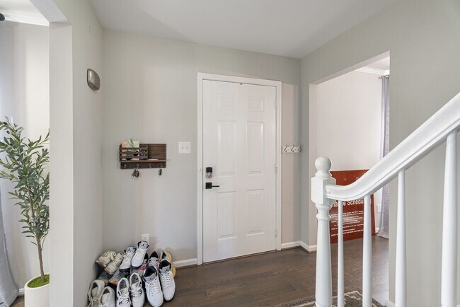 Building Photo - 3100 Franklin St