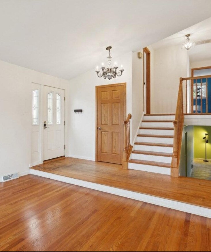 Building Photo - 608 Lavergne Ave