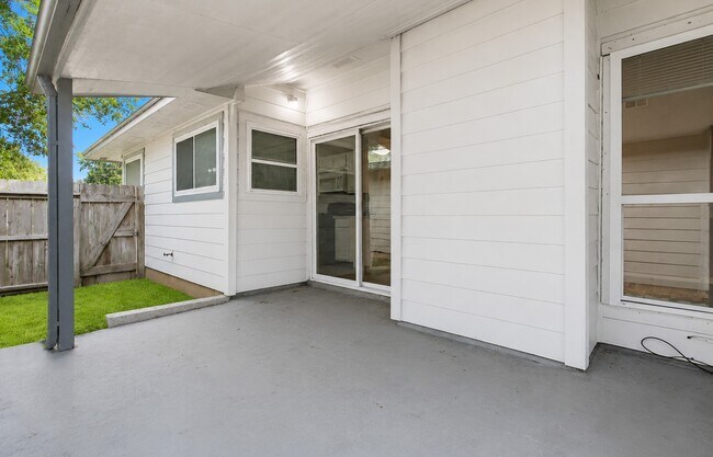 Building Photo - 11938 Westwold Dr