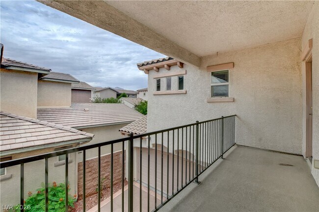 Building Photo - 10474 Howling Coyote Ave