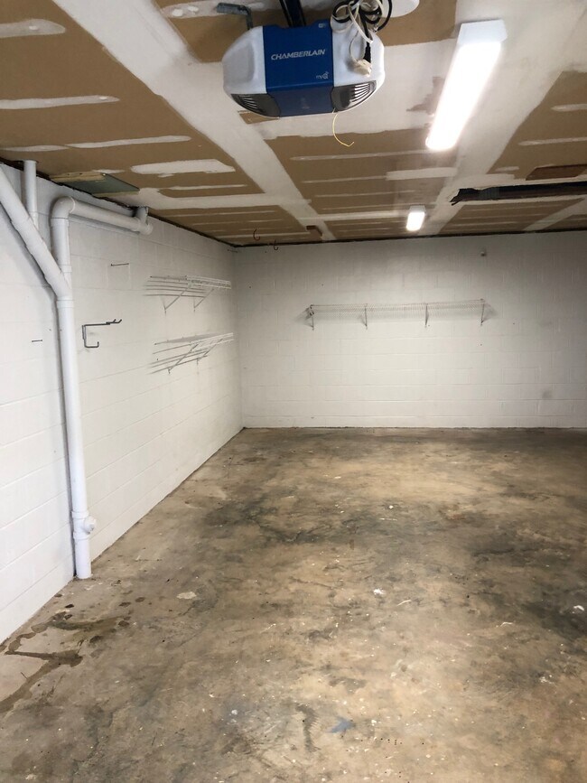 Garage - 1722 13th Ct S