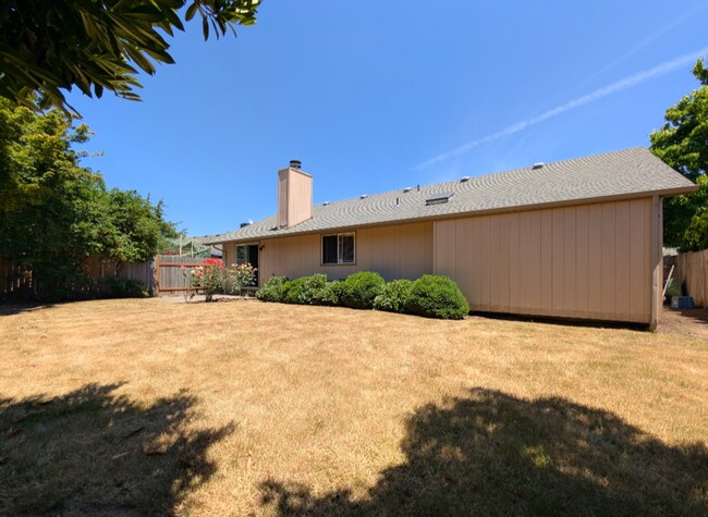 Building Photo - Wonderful 3-Bedroom, 2-Bath Home With Large Yard & A/C!