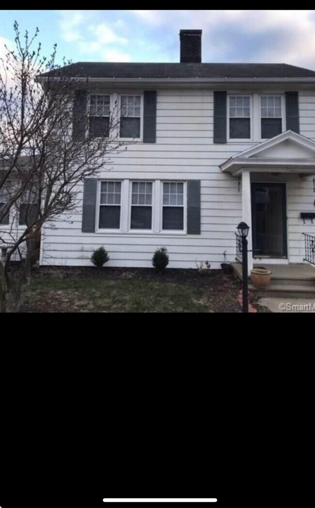 Building Photo - 46 Pleasant View St