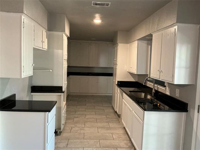 Building Photo - 5109 Queen Ann Ct