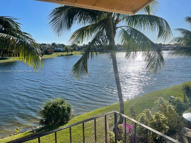 Primary Photo - 6862 NW 173rd Dr