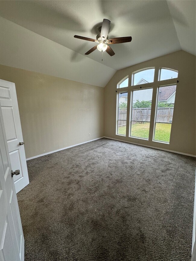 Building Photo - 12622 Riverhill Ct