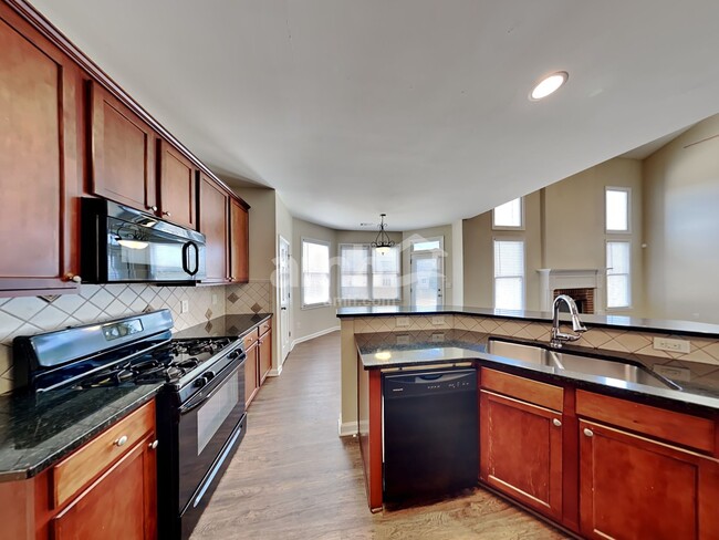 Building Photo - 2410 Chandler Grove Dr