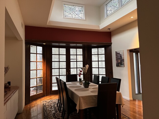 Dining room - 5801 Cazaux Dr