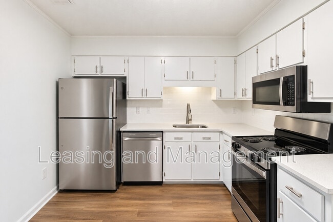 Building Photo - 907 Royal Tern Ln